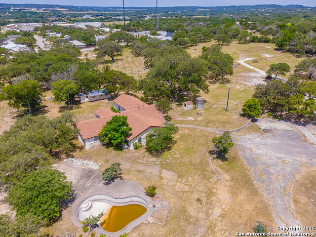 Listing photo id 11 for 30 Fm 1376
