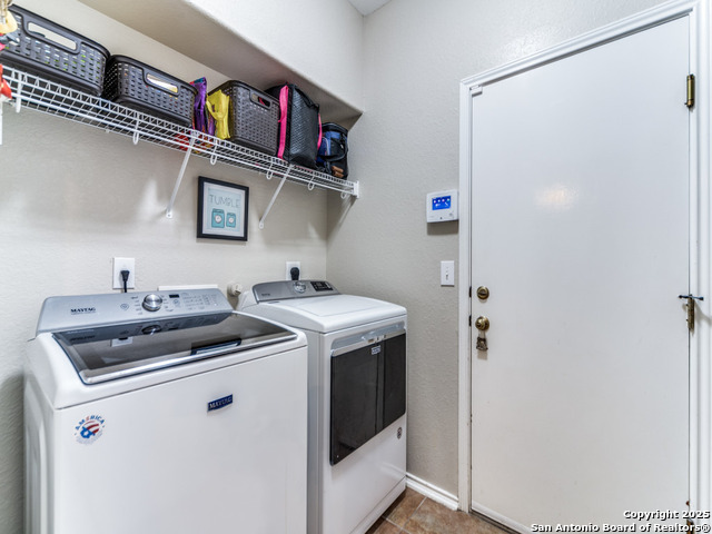 Listing photo id 20 for 737 San Gabriel