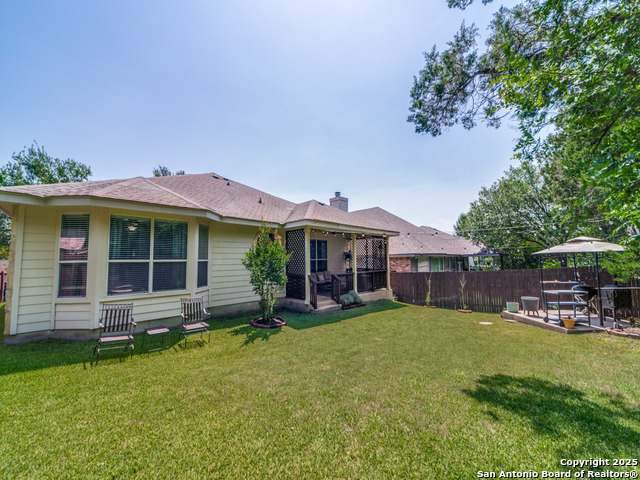 Listing photo id 1 for 737 San Gabriel