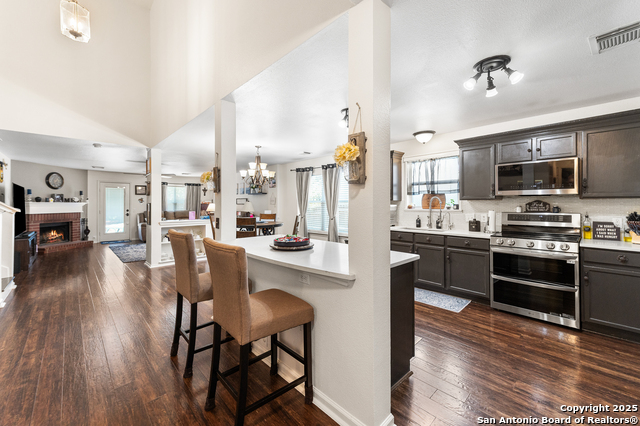 Listing photo id 10 for 1623 Rainy Brook