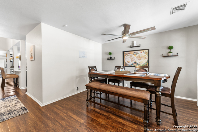 Listing photo id 17 for 1623 Rainy Brook