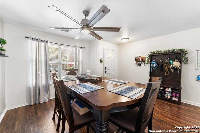 Listing photo id 7 for 1623 Rainy Brook