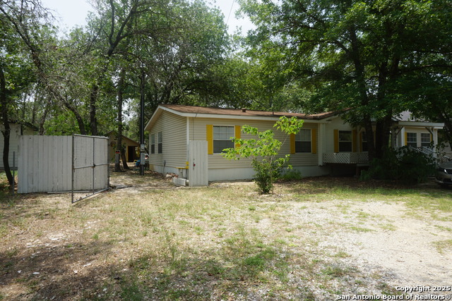 Listing photo id 1 for 23027 Fawn Trail Dr.