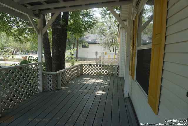 Listing photo id 2 for 23027 Fawn Trail Dr.