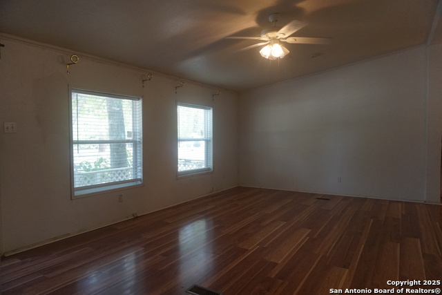 Listing photo id 4 for 23027 Fawn Trail Dr.