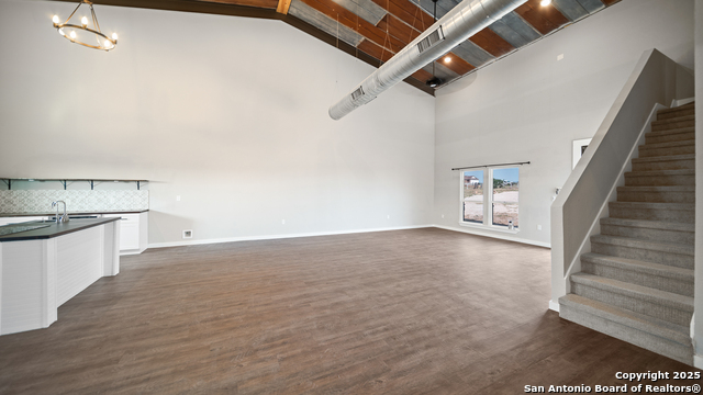 Listing photo id 36 for 201 Lakeview Cir