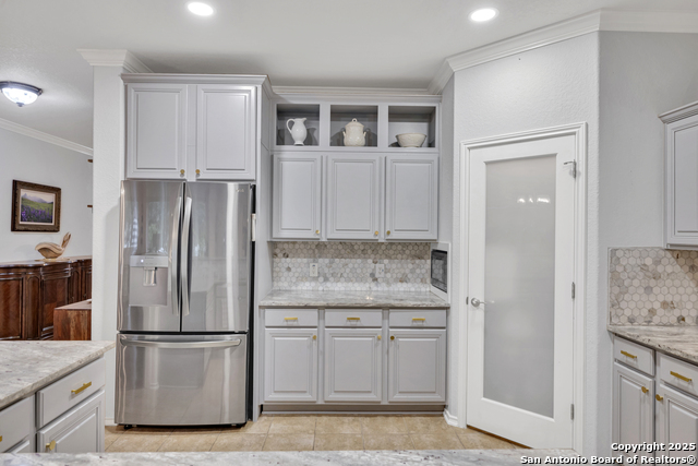 Listing photo id 12 for 795 San Luis
