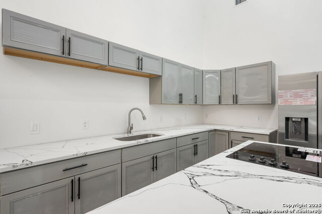 Listing photo id 8 for 259 Future