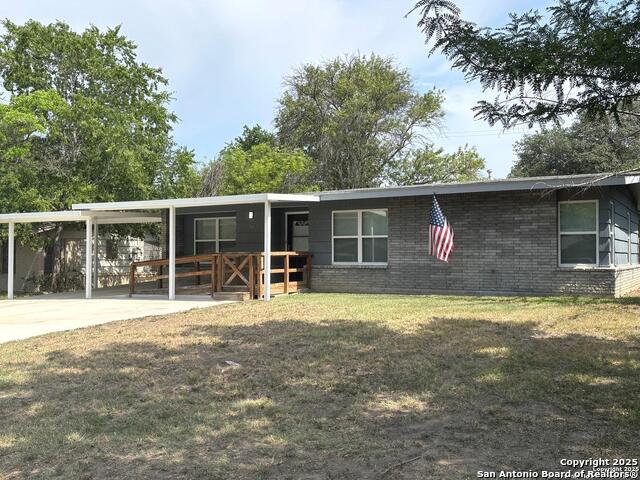 Listing photo id 2 for 527 Artemis