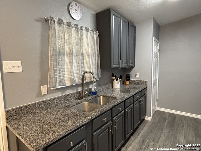 Listing photo id 3 for 527 Artemis