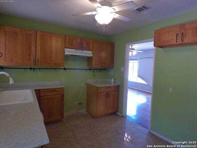 Image 8 of 17 For 427 Olney  