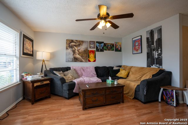 Image 31 of 50 For 4319 Parkwood