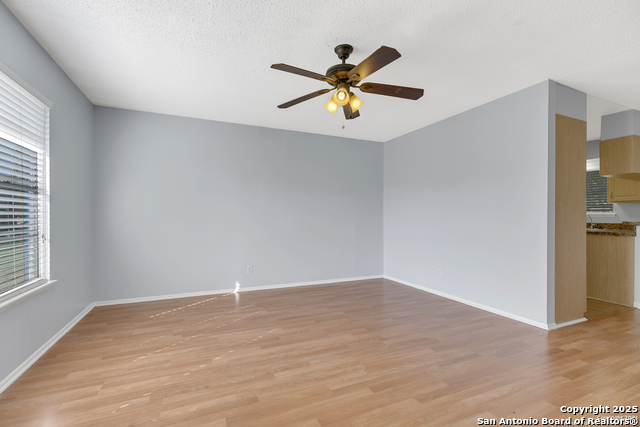Image 4 of 50 For 4319 Parkwood