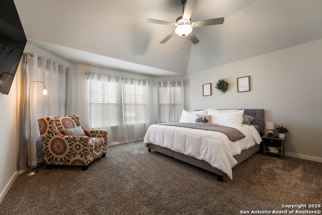 Listing photo id 12 for 6955 Shiraz Way