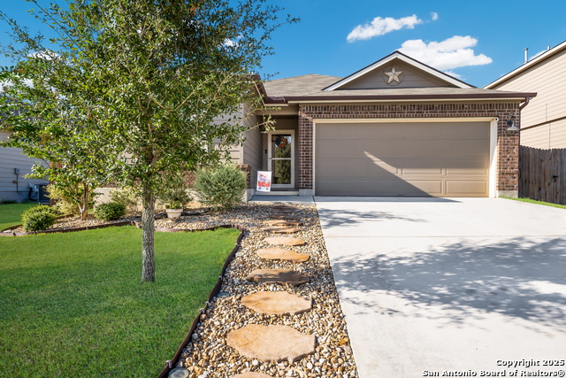 Listing photo id 0 for 6955 Shiraz Way