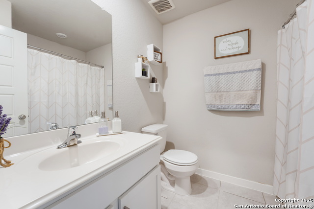 Listing photo id 19 for 6955 Shiraz Way