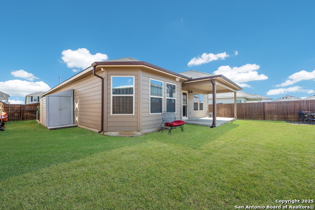 Listing photo id 23 for 6955 Shiraz Way