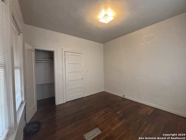 Image 12 of 15 For 1502 Woodlawn W