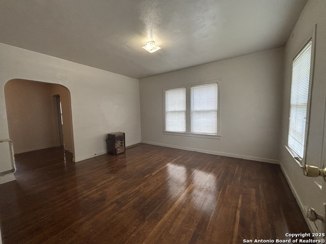 Image 3 of 15 For 1502 Woodlawn W