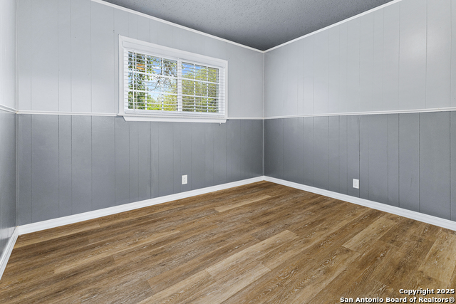 Listing photo id 10 for 229 Maske Rd
