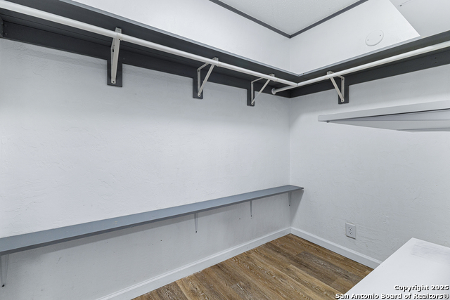 Listing photo id 17 for 229 Maske Rd