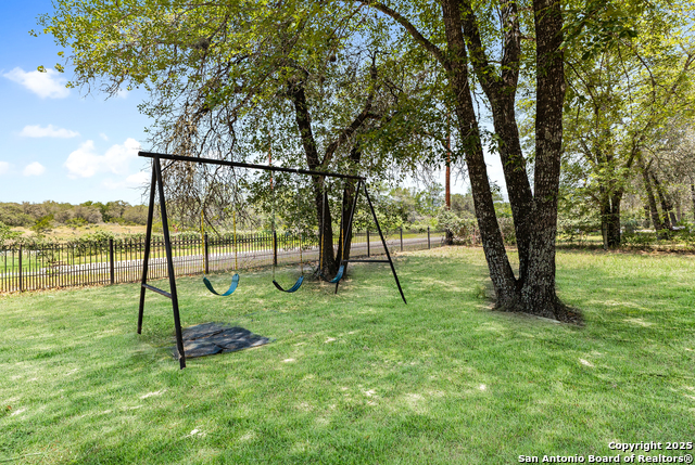 Listing photo id 28 for 229 Maske Rd
