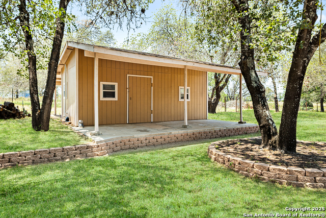 Listing photo id 31 for 229 Maske Rd