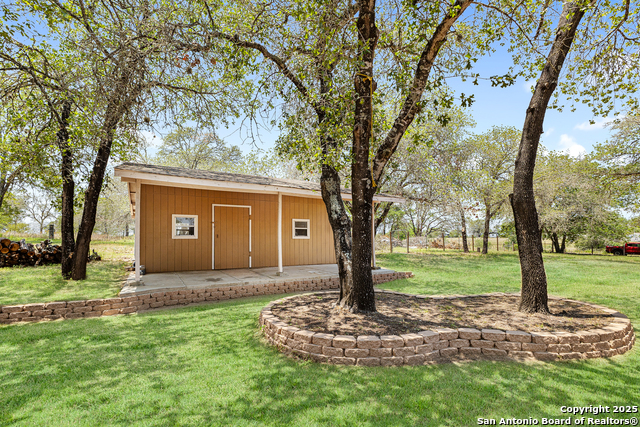 Listing photo id 44 for 229 Maske Rd