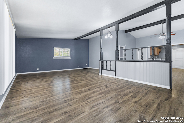 Listing photo id 5 for 229 Maske Rd