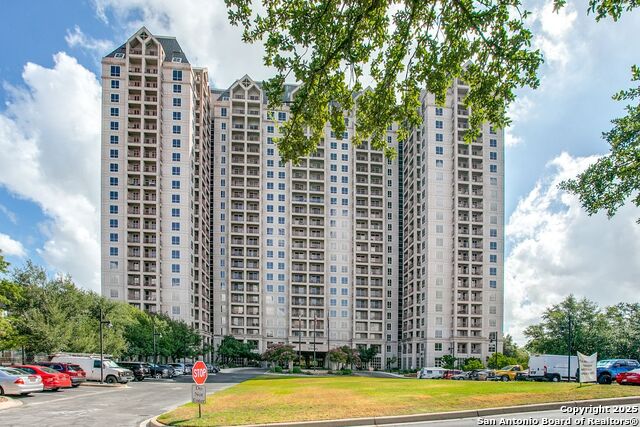 Image 28 of 38 For 1 Towers Park Ln  1512