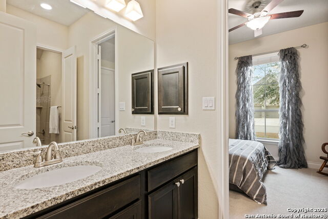 Listing photo id 24 for 7938 Cibolo