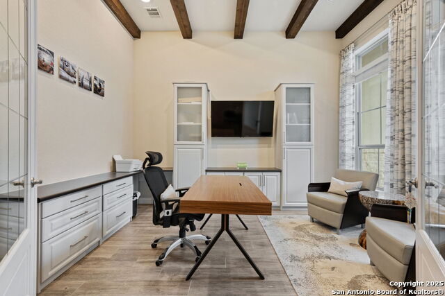 Listing photo id 3 for 7938 Cibolo