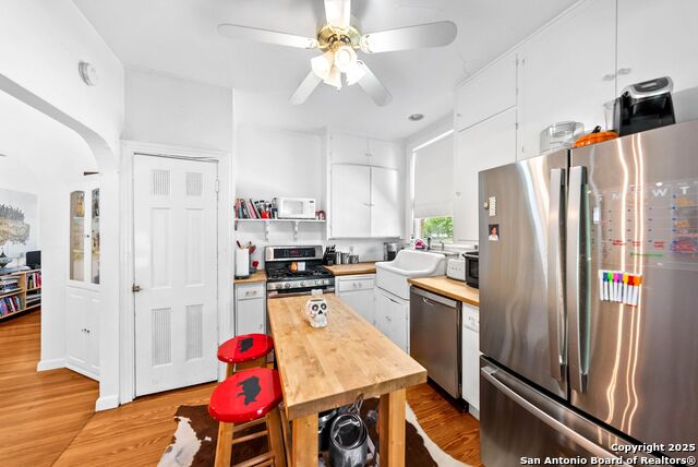 Image 9 of 22 For 223 Mariposa Dr W