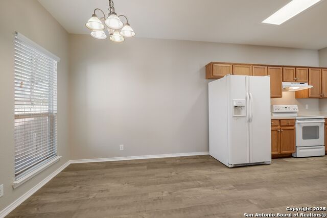 Listing photo id 13 for 543 Willow Grove Dr