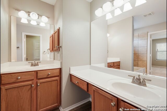 Listing photo id 17 for 543 Willow Grove Dr