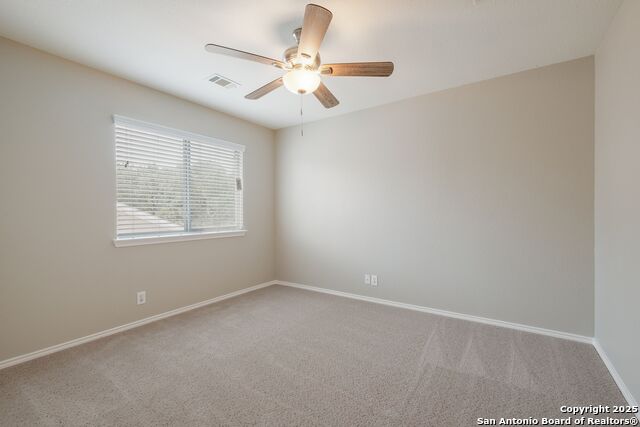 Listing photo id 23 for 543 Willow Grove Dr