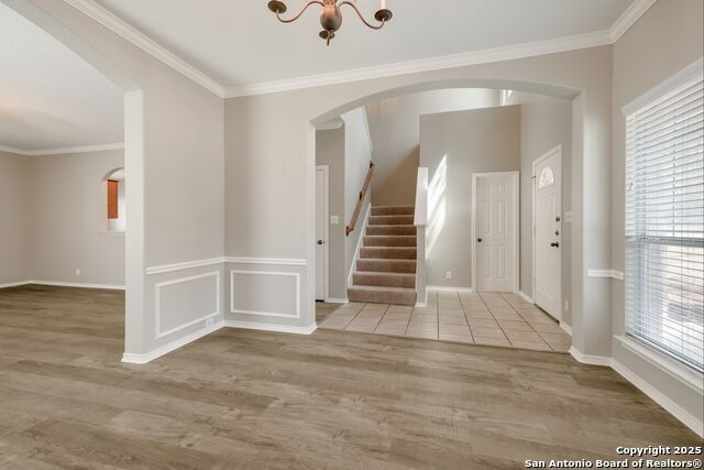 Listing photo id 5 for 543 Willow Grove Dr