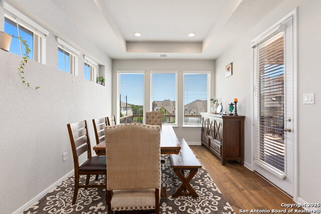 Listing photo id 9 for 1718 Wind River