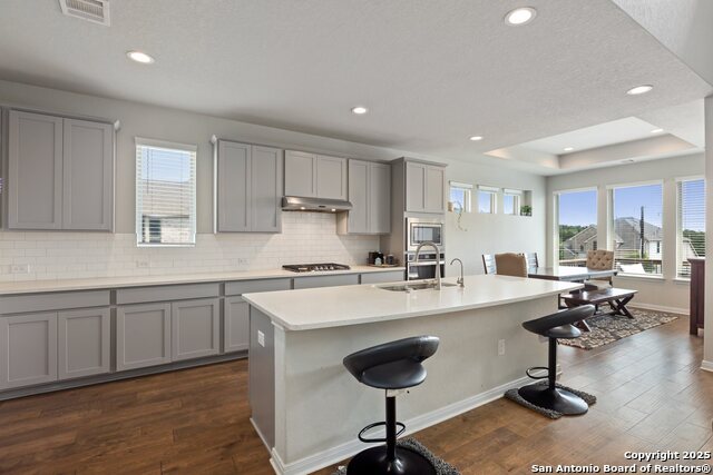 Listing photo id 11 for 1718 Wind River