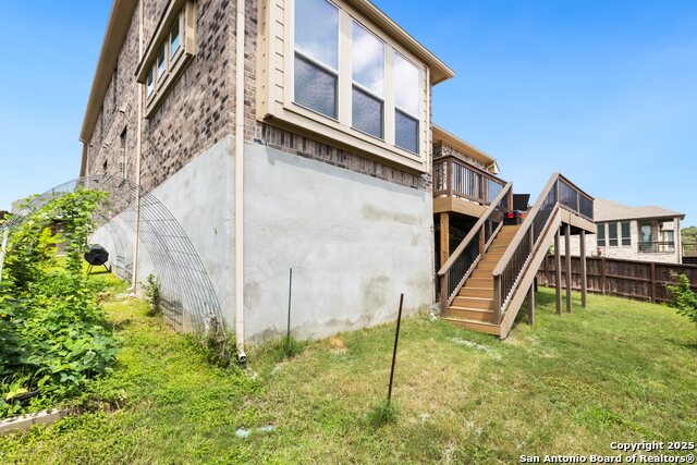 Listing photo id 48 for 1718 Wind River
