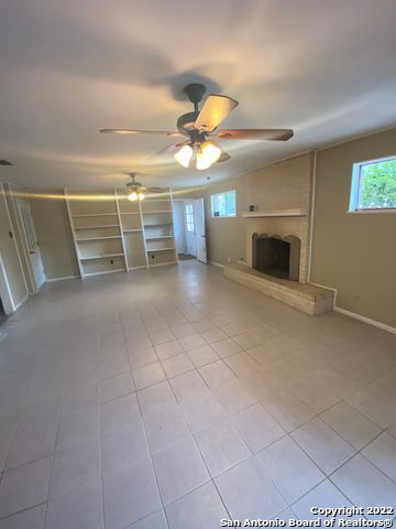 Image 6 of 18 For 2713 Mistletoe Ave W