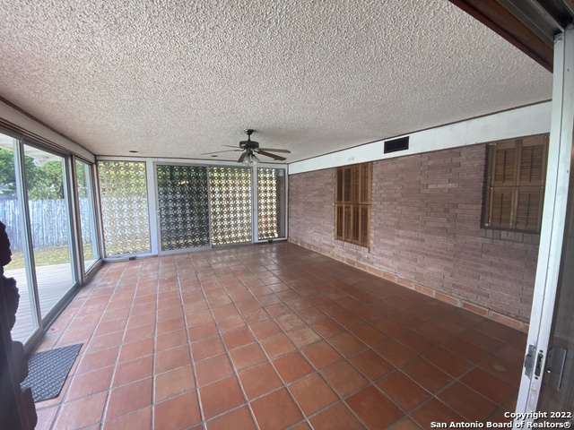 Image 7 of 18 For 2713 Mistletoe Ave W