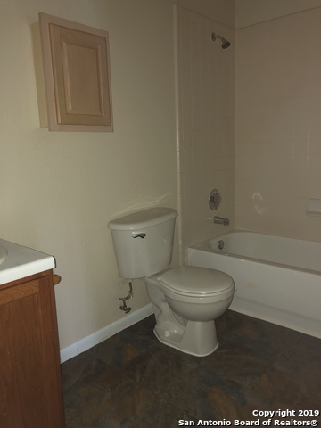 Image 11 of 11 For 7547 Windsor Oaks