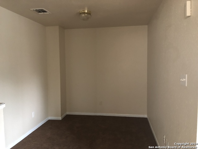 Image 7 of 11 For 7547 Windsor Oaks
