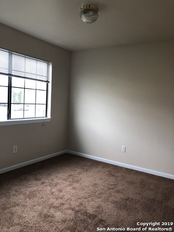 Image 9 of 11 For 7547 Windsor Oaks