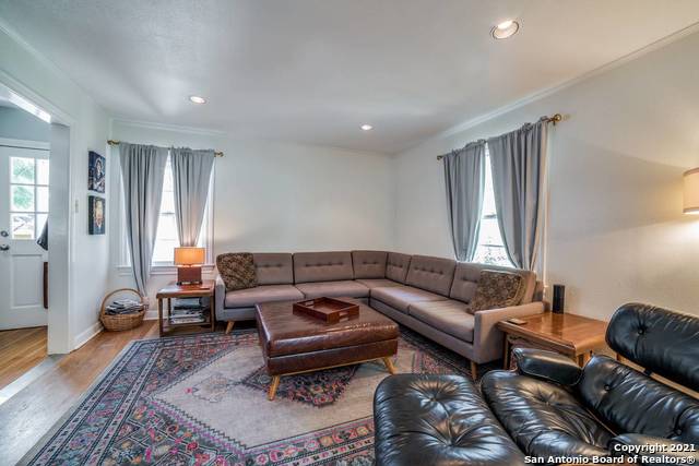 Image 11 of 25 For 442 Garraty Rd