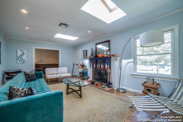 Image 6 of 25 For 442 Garraty Rd
