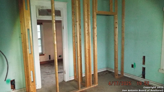 Image 2 of 23 For 609 Ruiz Street