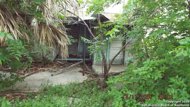 Image 22 of 23 For 609 Ruiz Street