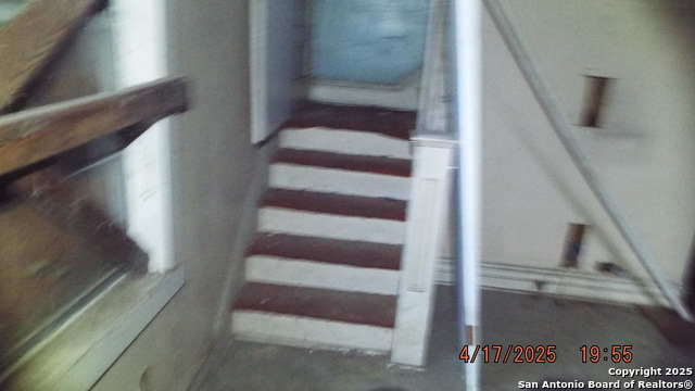 Image 9 of 23 For 609 Ruiz Street